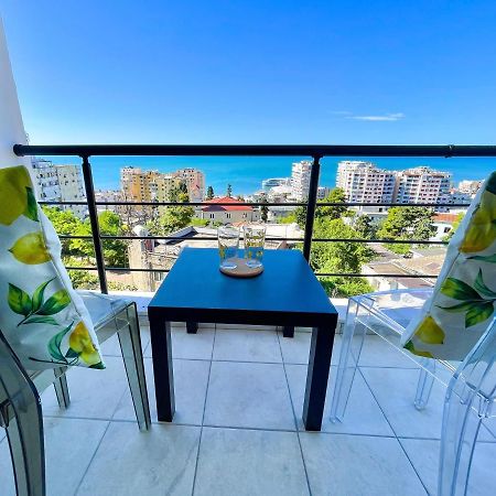 Nostalgic Sea View Apartments Дуррес Экстерьер фото